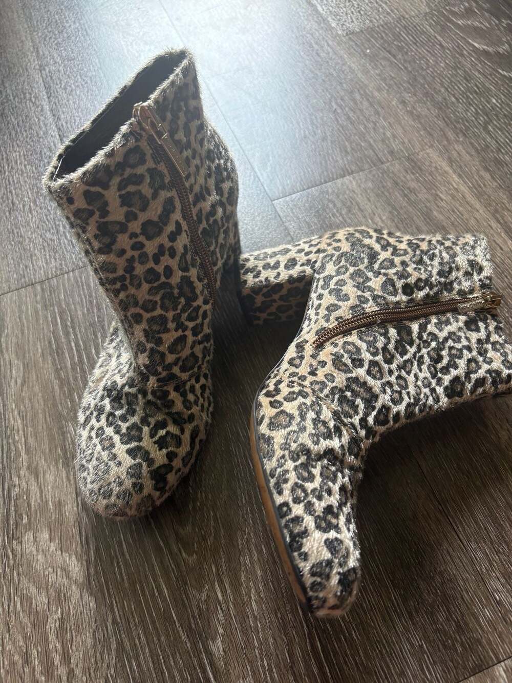 Manila Grace Leopard Print Hair-on-Hide Chunky Heel Ankle Boots